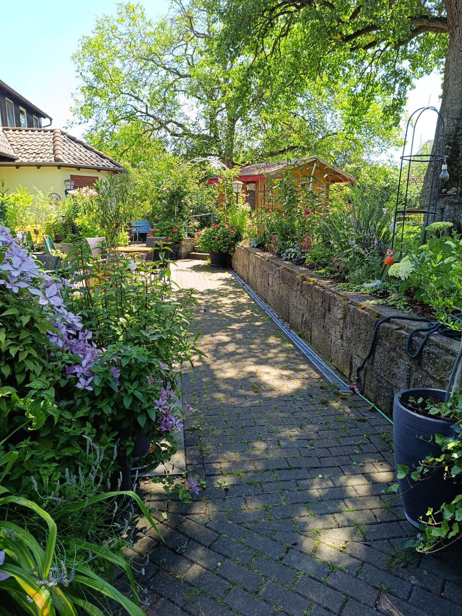 Landgasthof Zum Rappen Creglingen Exterior foto